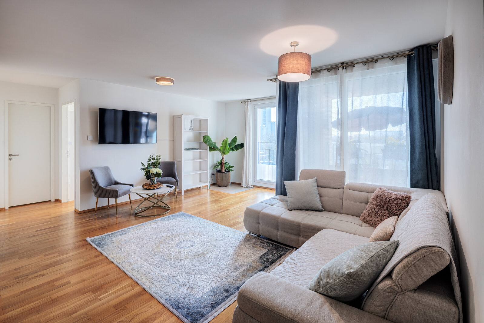 Obersendling: Cozy furnished apartment with loggia - Photo 4