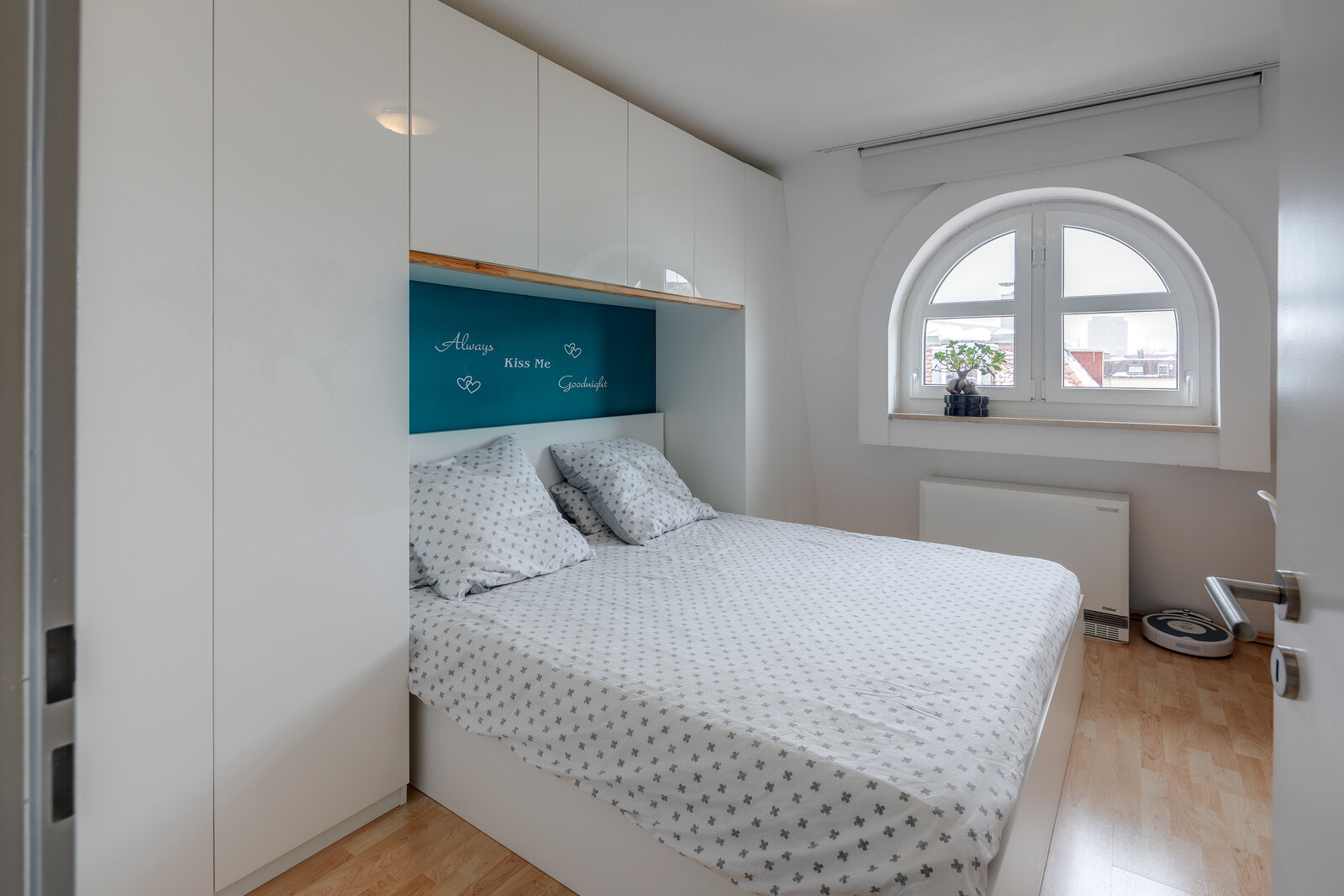 Nicely furnished attic apartment in Schwanthalerhöhe - Photo 4