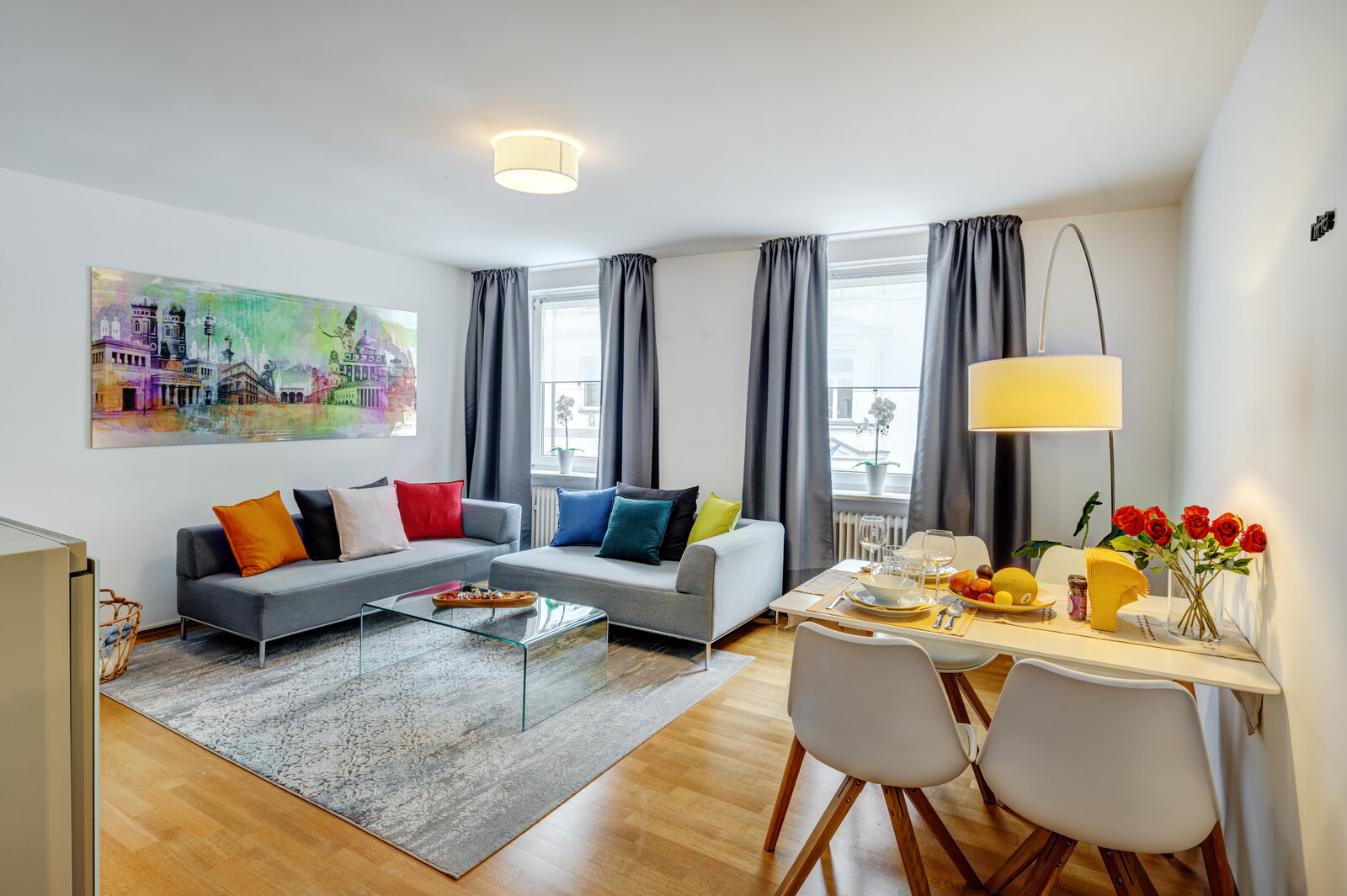 Prime location in Lehel at the Thierschplatz - Photo 1