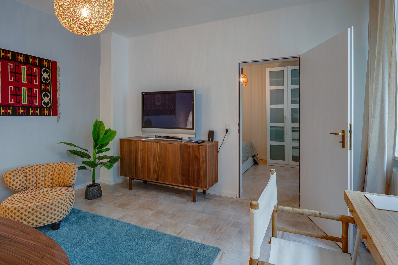 Beautiful apartment for rent located in the rear building - Photo 2