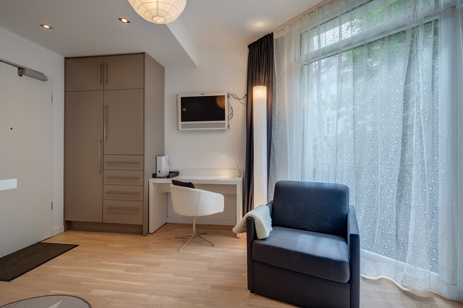 Modernly furnished 1-room apartment for rent - Foto 5