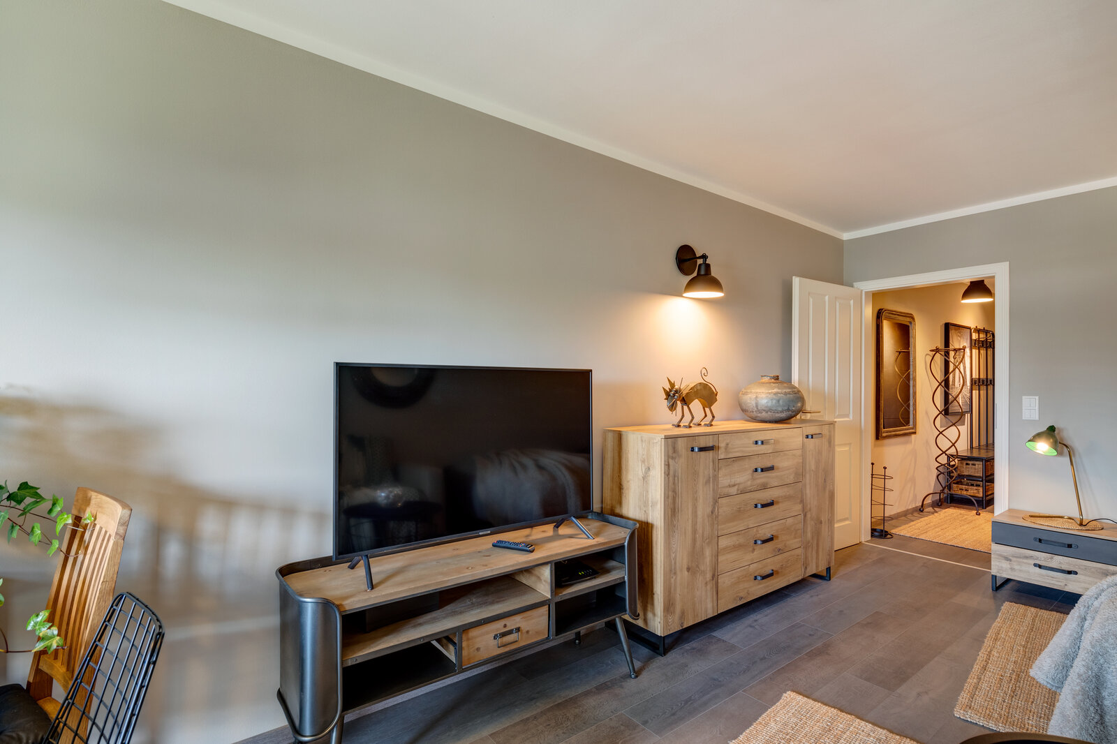 Generous and stylish 1-room apartment for rent - Photo 3