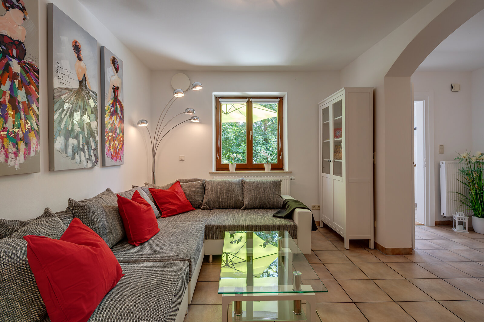 Sapcious 2.5-room apartment in Oberhaching for rent - Foto 1
