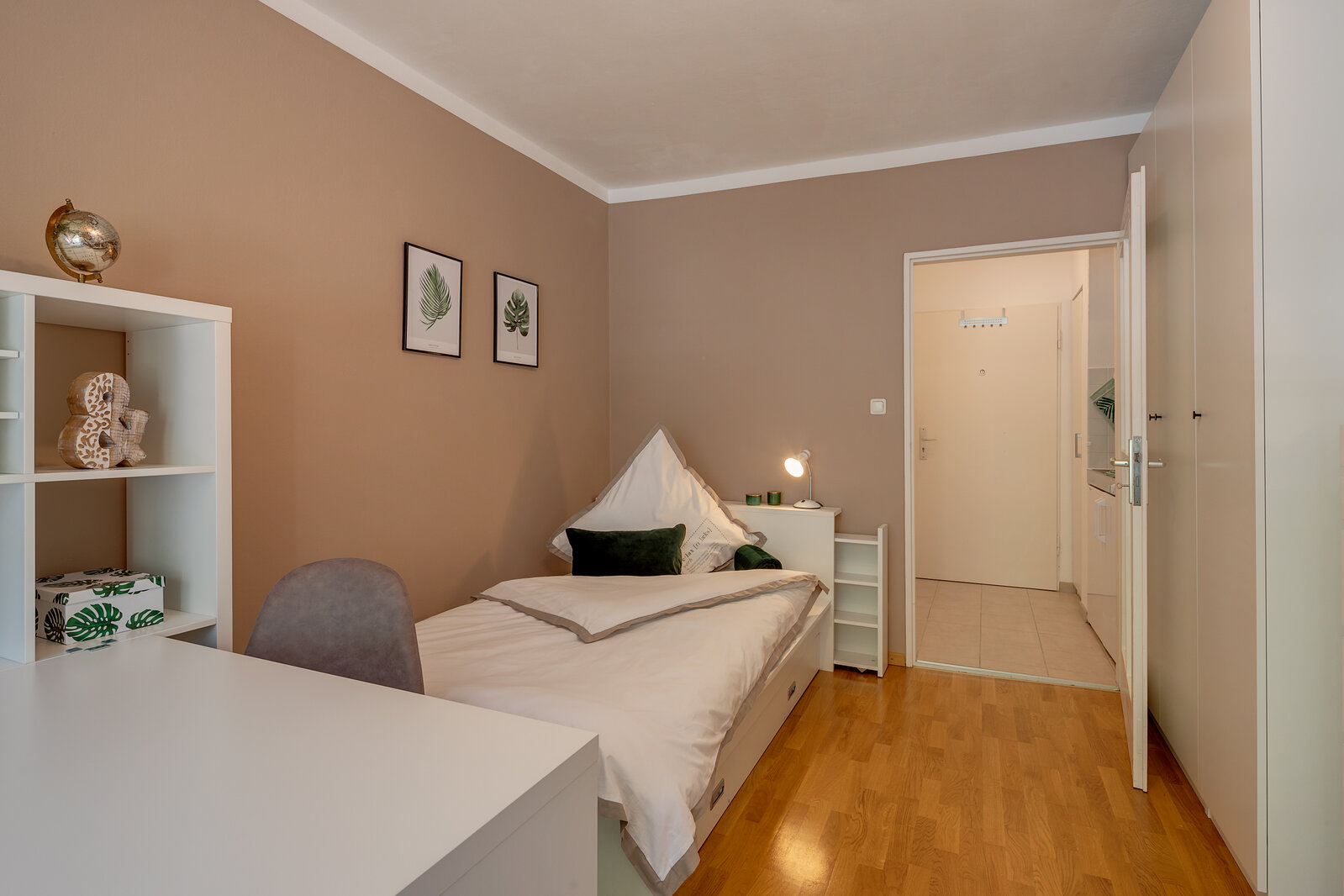 Bright ground-floor apartment near the Isar flood banks - Photo 2