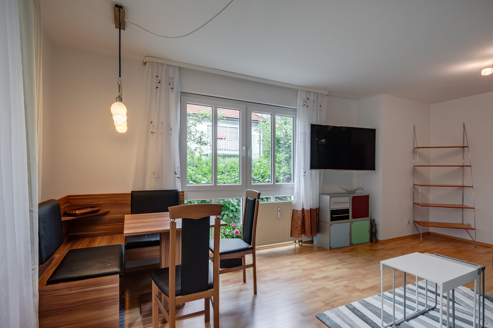 Lerchenau: Very quiet 2-room ground floor apartment - Photo 4
