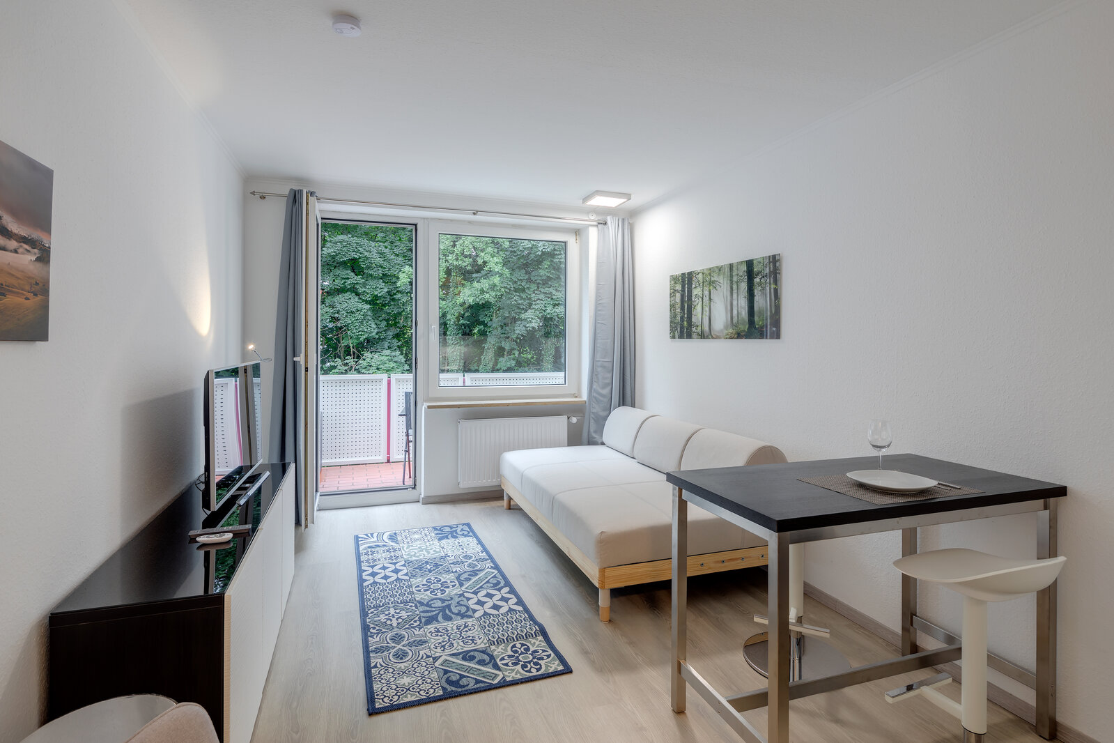 Nicely furnished studio in Solln - Photo 1