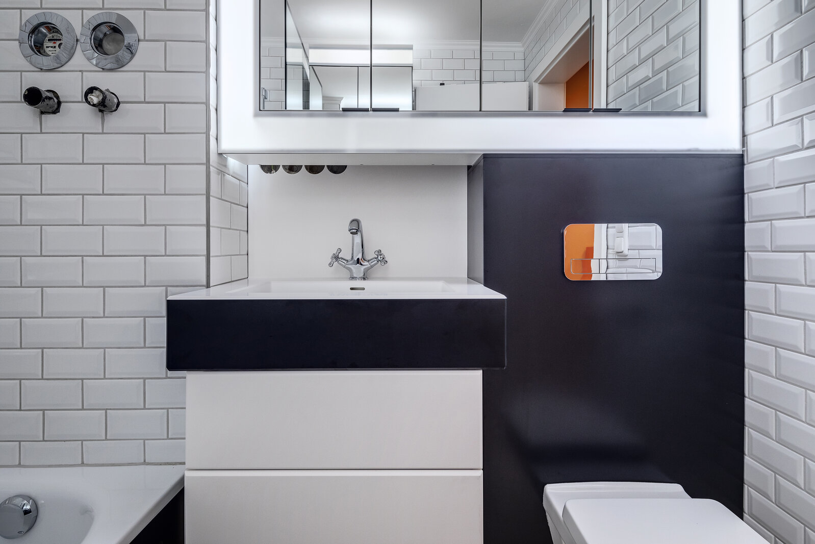 Beautiful designer apartment in prime location Bogenhausen - Photo 1