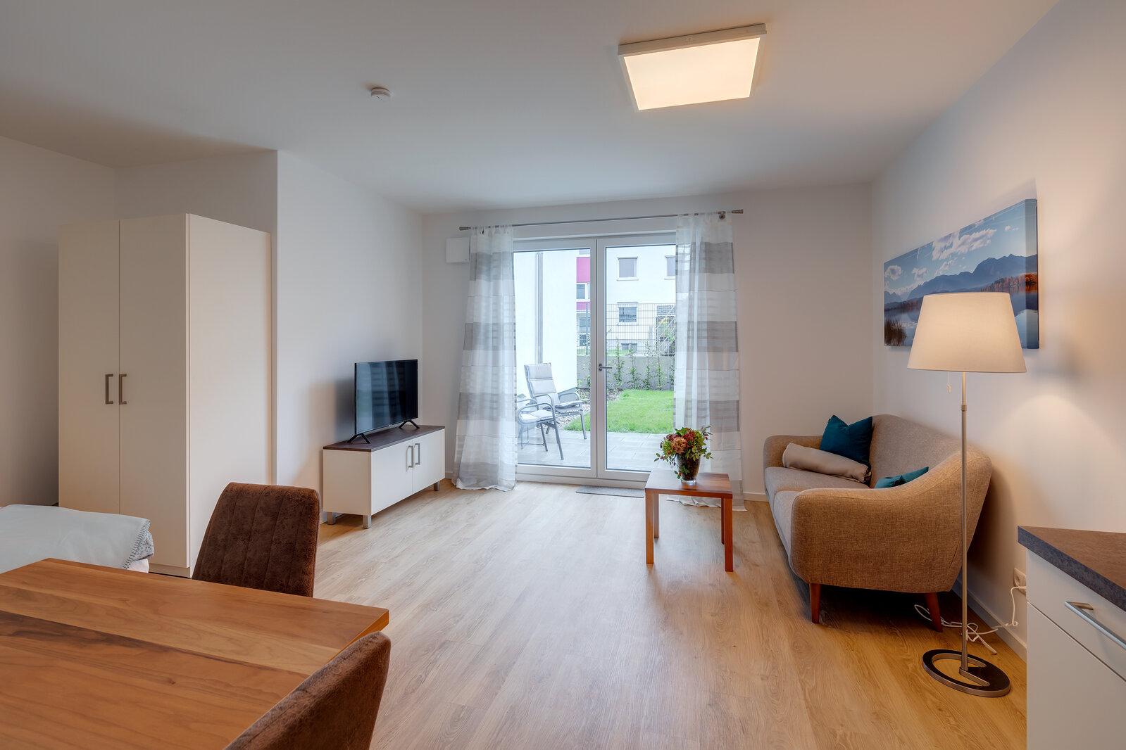 Bright and stylish ground floor apartment - Foto 2