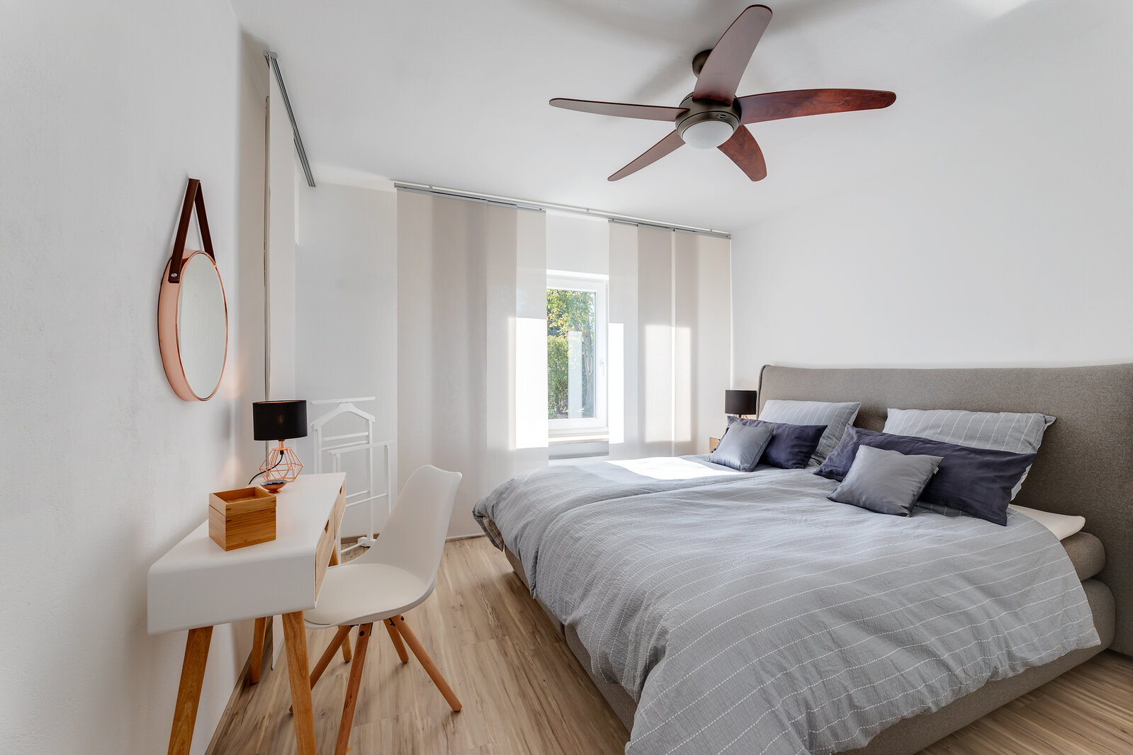 Modern, renovated and fully furnished bungalow - Photo 4