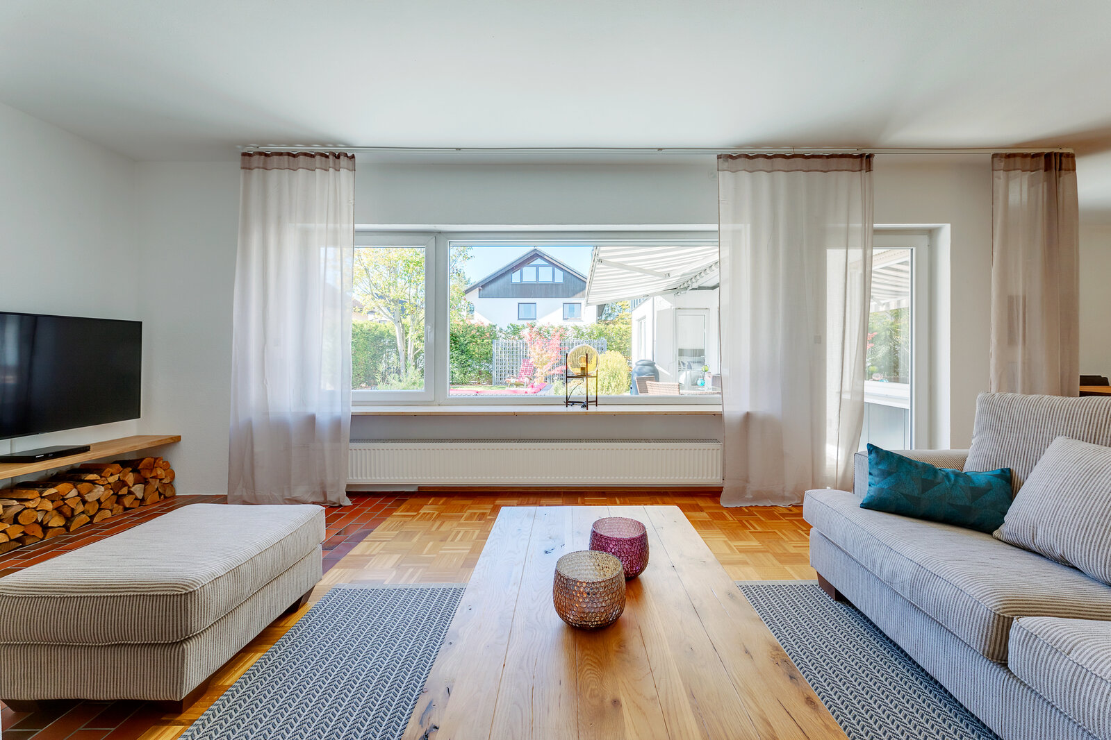 Modern, renovated and fully furnished bungalow - Photo 1