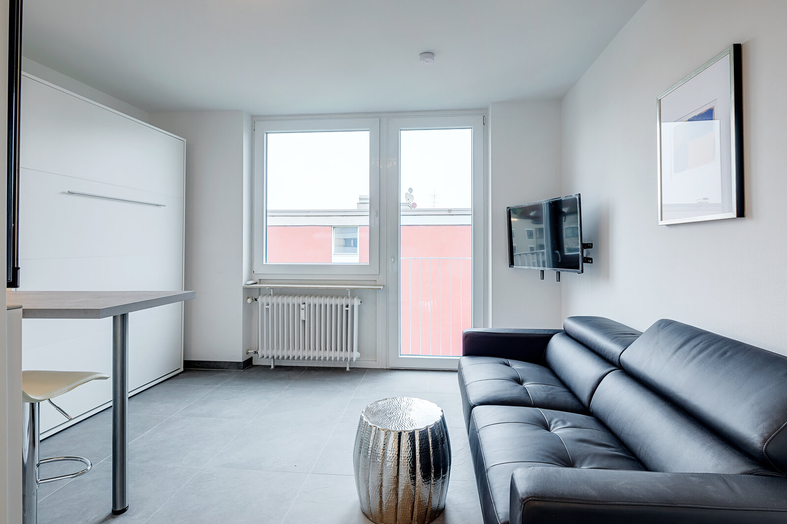 Lovely, bright apartment for rent - Photo 1