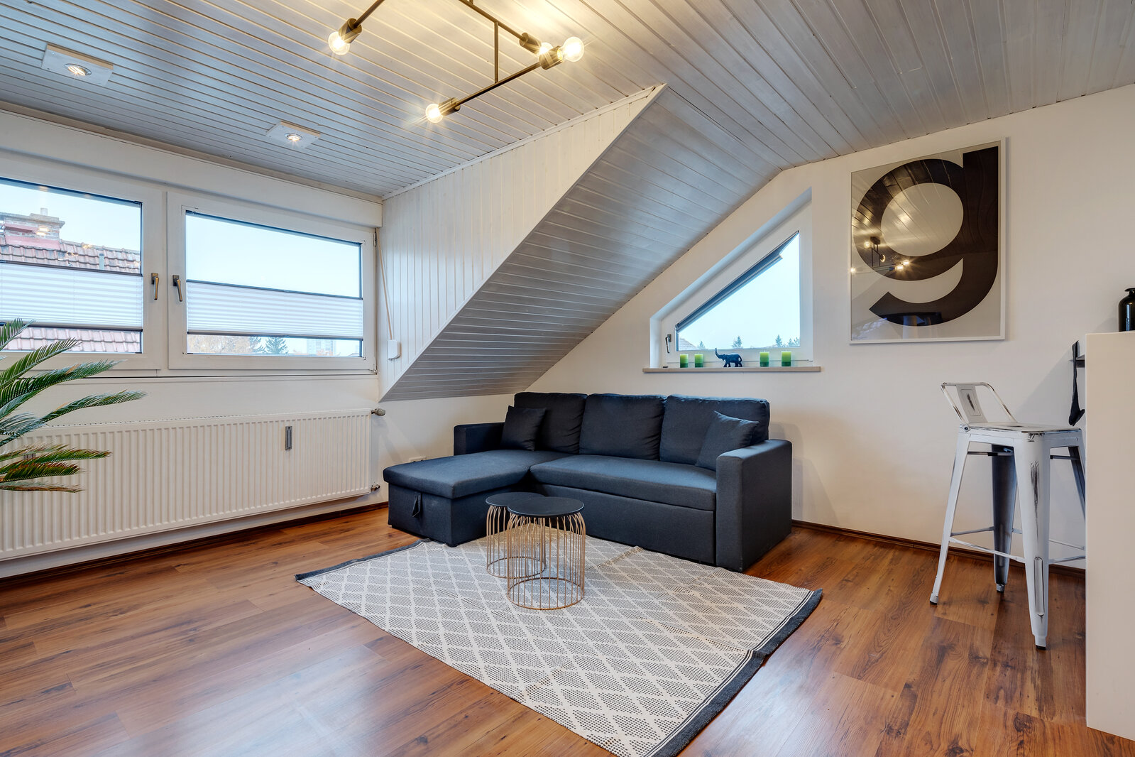 Bright attic apartment in Lerchenau - Foto 4