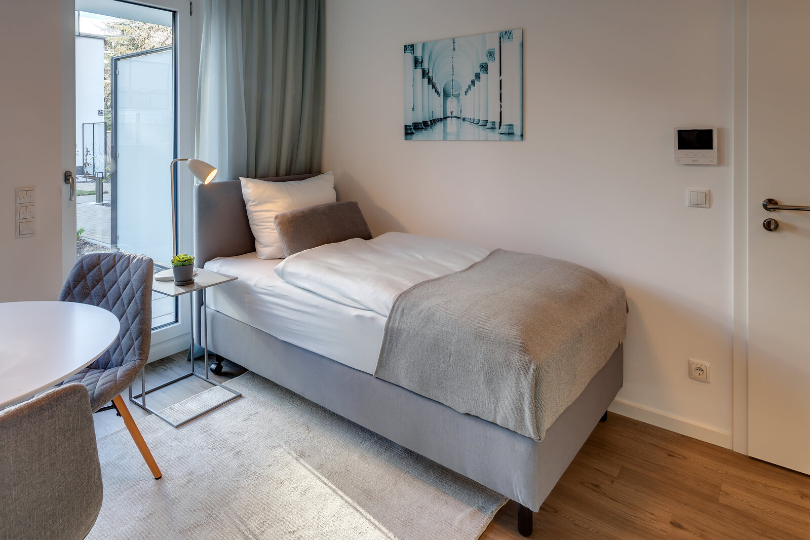 Modernly furnished apartment for rent - Photo 1