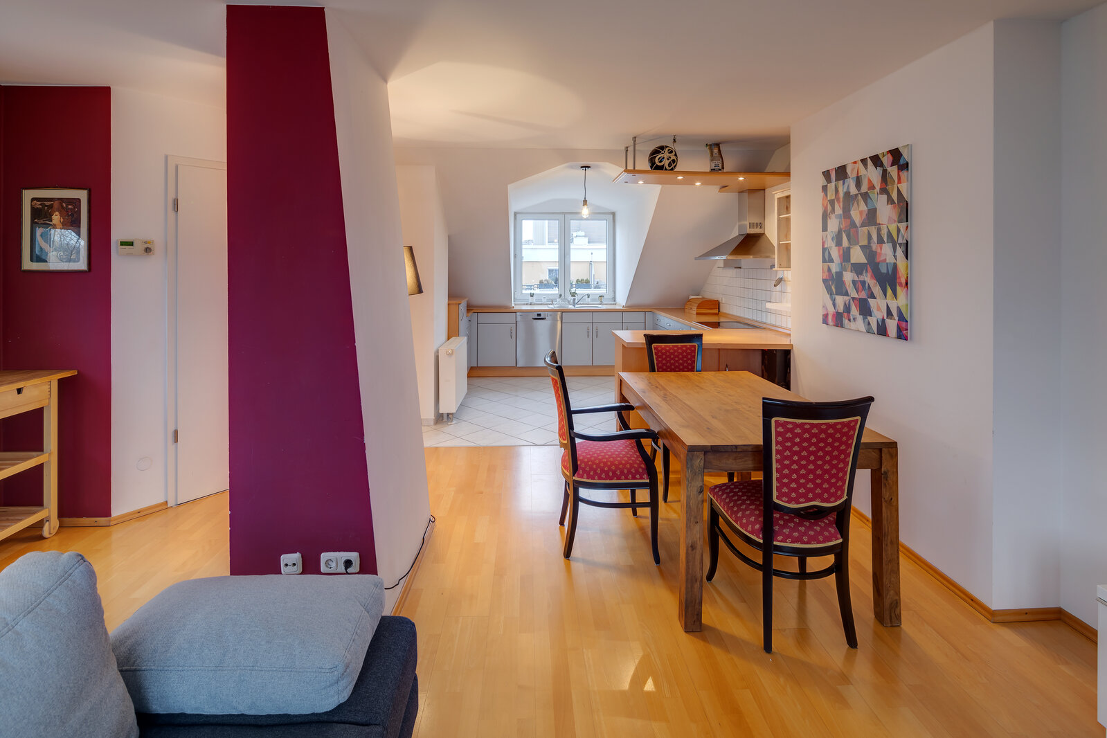 Comfortable 3-room apartment with roof loggia - Photo 4