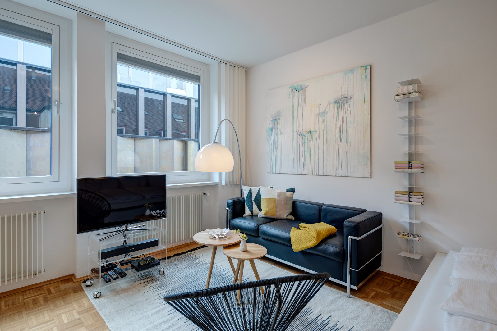 City center, old town: modern 1-room apartment - Foto 1