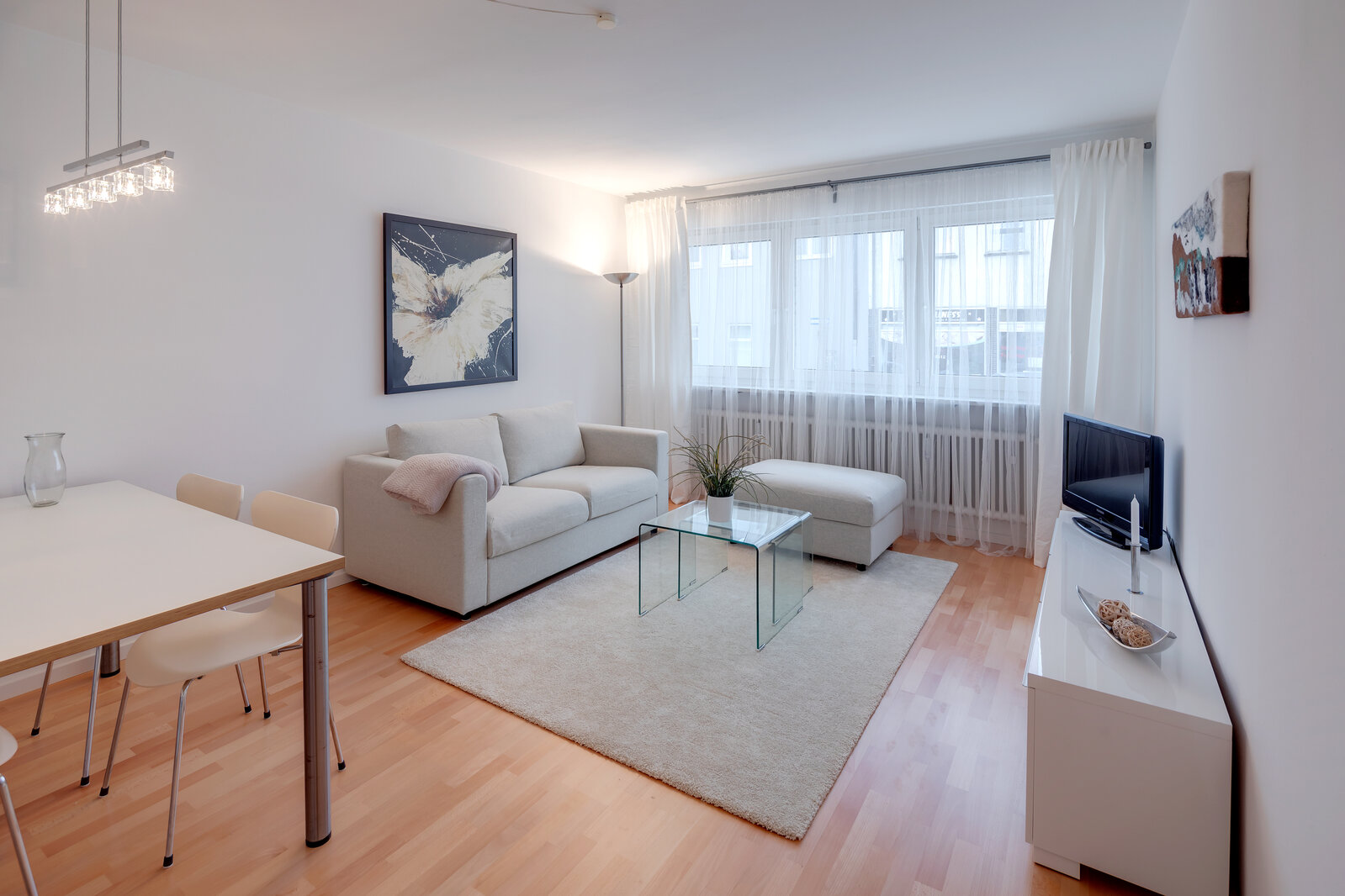 Good location near subway station U1 Silberhornstraße - Photo 4
