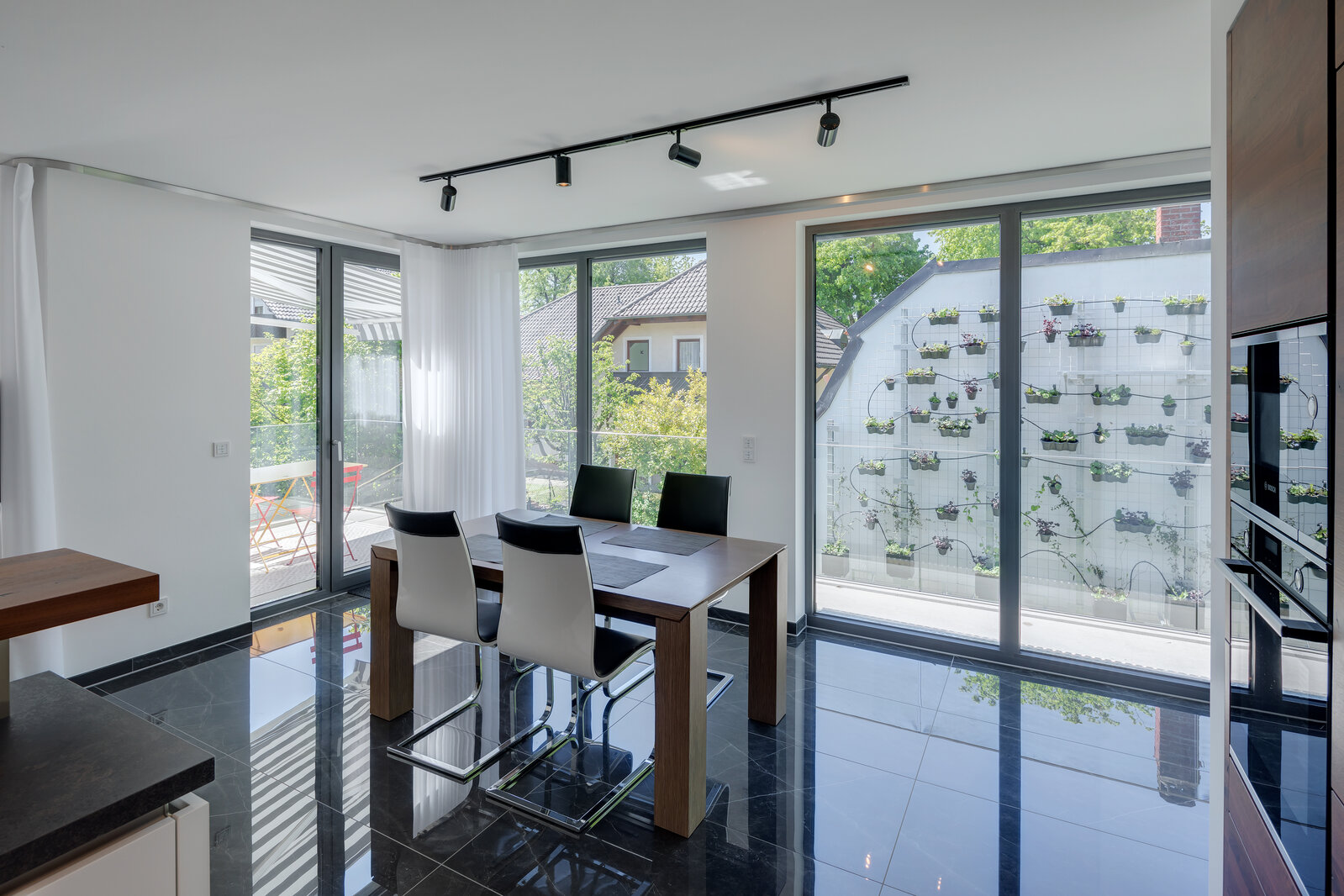 First time occupant: High-quality, modern at the Stadtpark - Photo 3