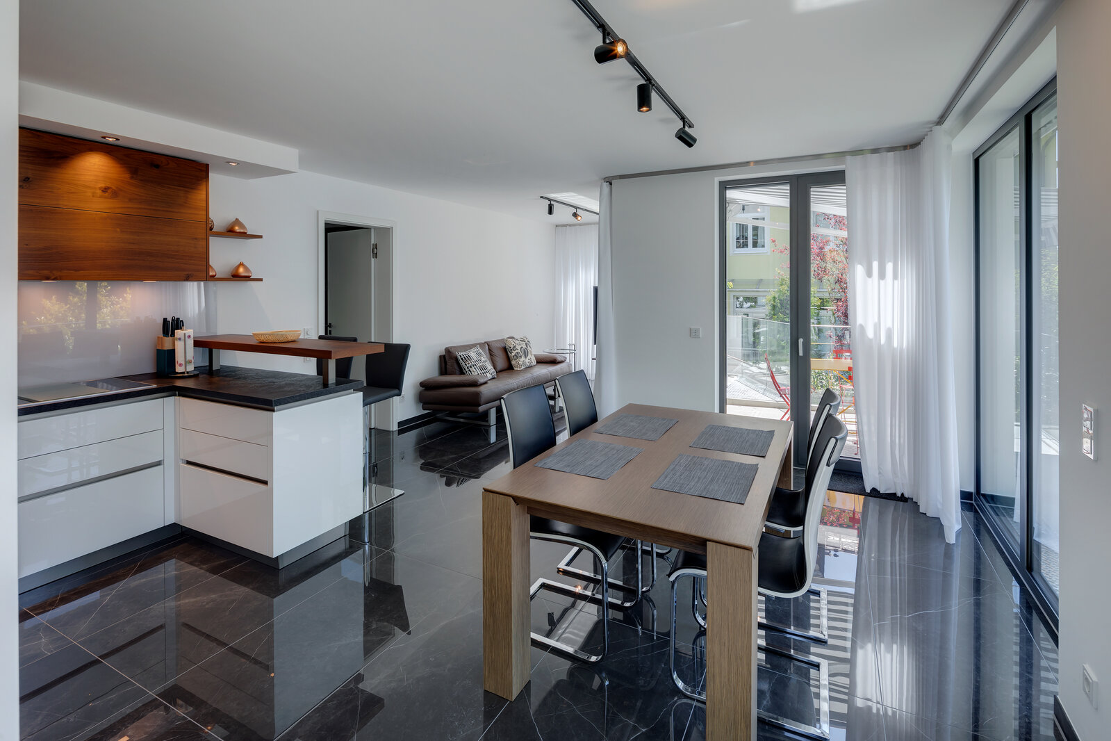 First time occupant: High-quality, modern at the Stadtpark - Photo 2