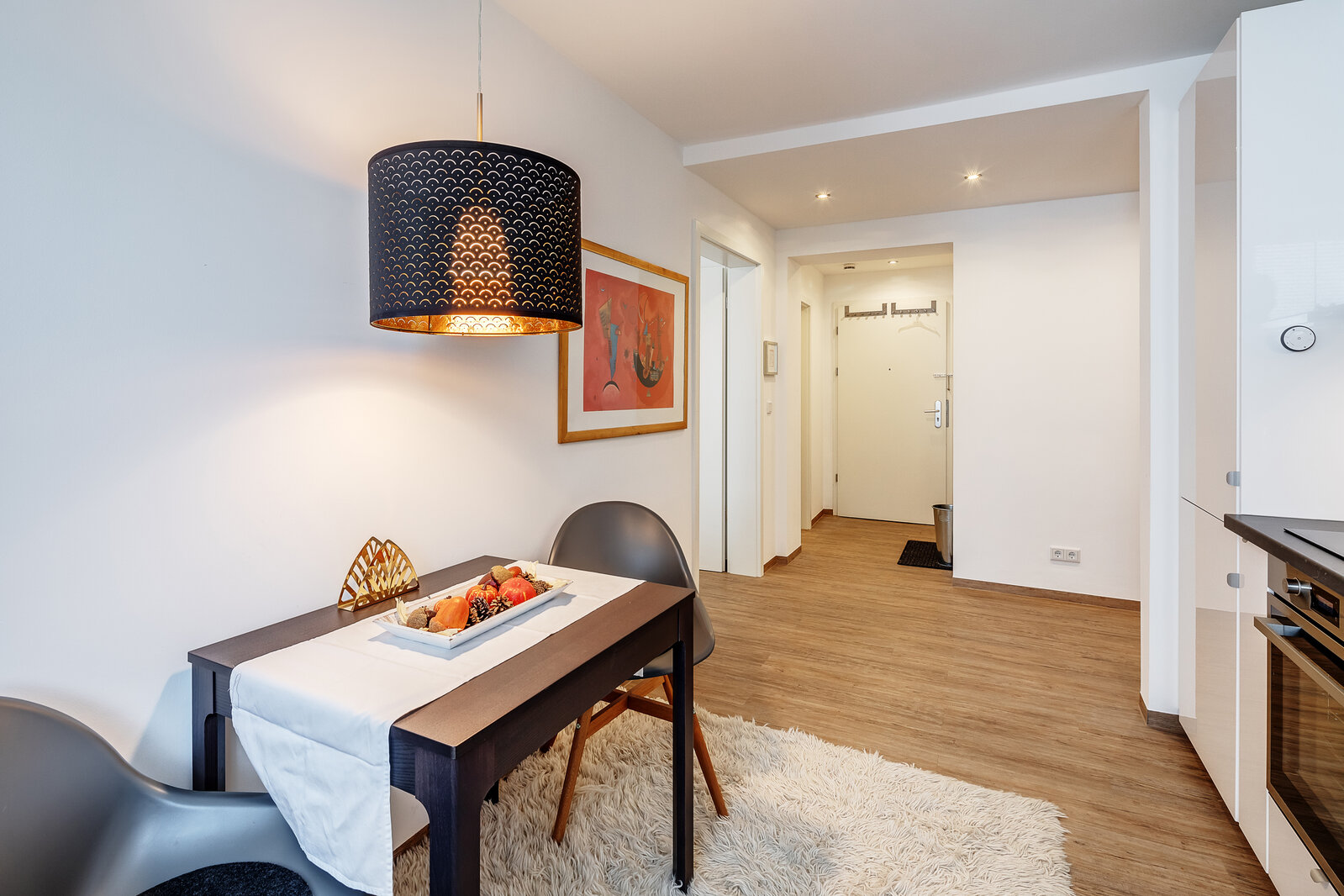 Centrally located, with view of the inner courtyard - Foto 5
