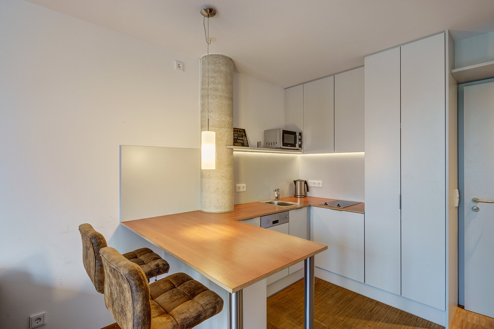 Modern apartment in Lohhof - Photo 3