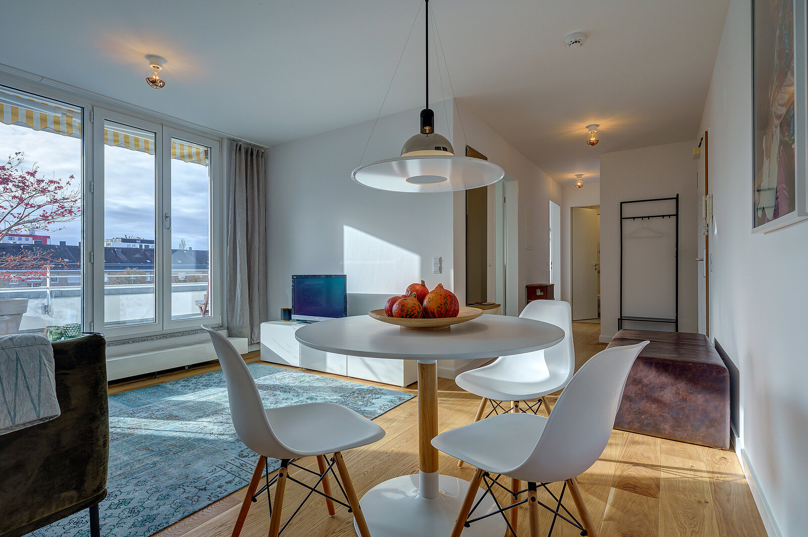 Bright rooftop terrace apartment for rent - Photo 4