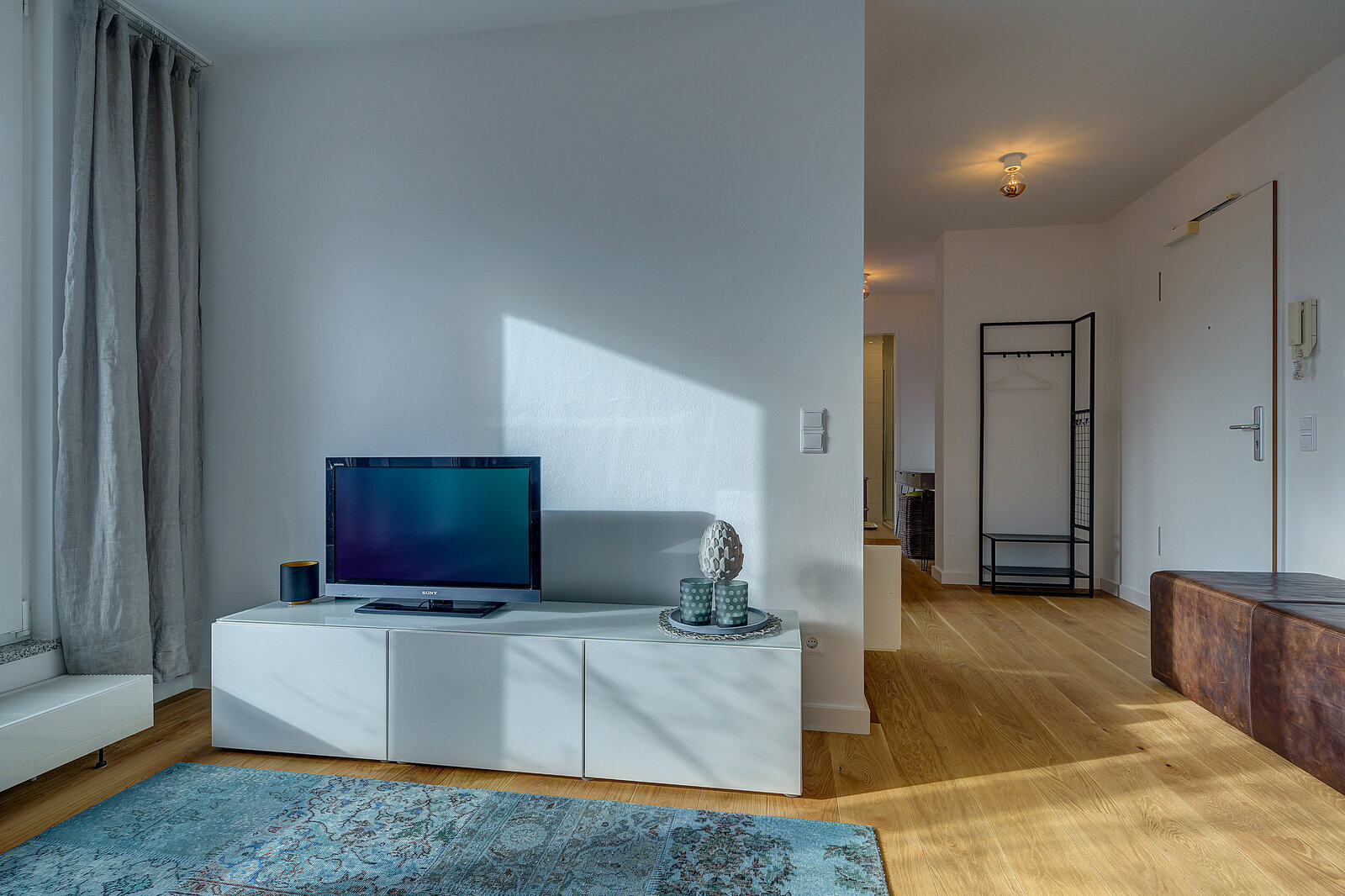 Bright rooftop terrace apartment for rent - Photo 2