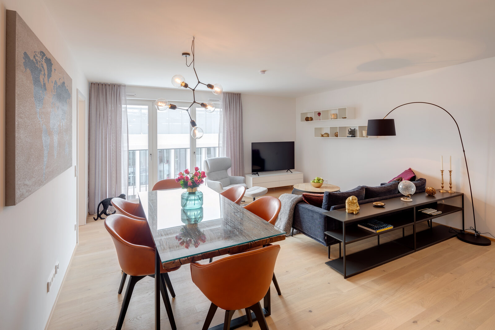 Newly built, in popular location in the Au - Photo 2