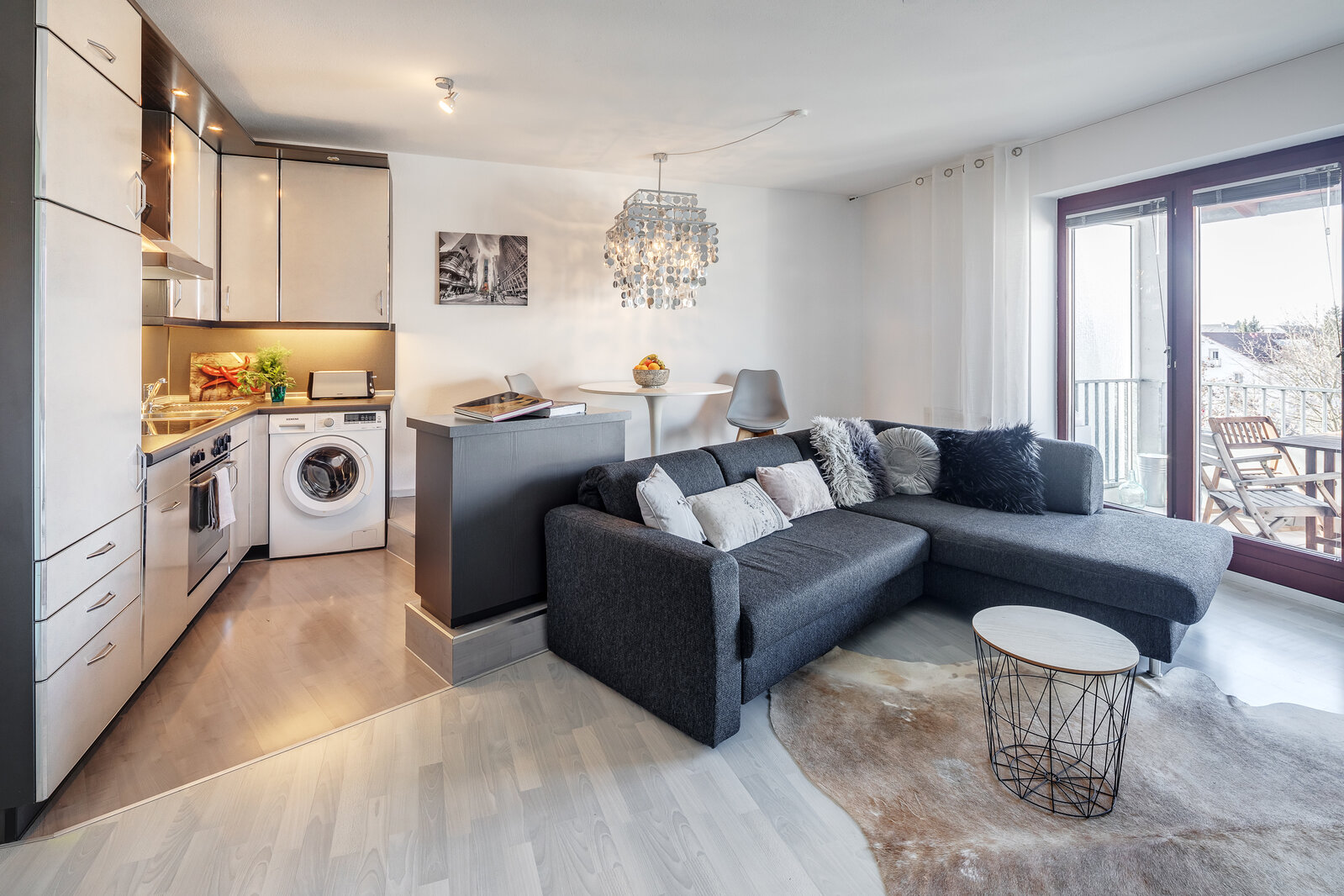 Modern, furnished apartment with balcony for rent - Foto 3