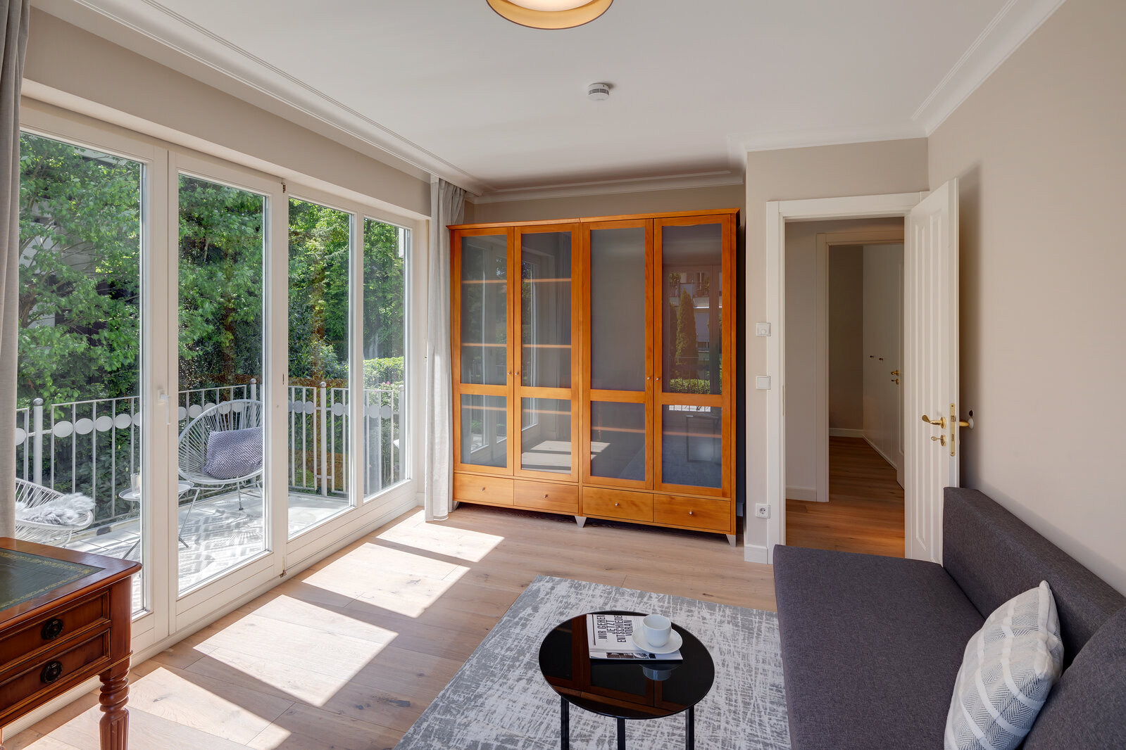 Premium apartment in the upscale Nymphenburg district - Photo 4