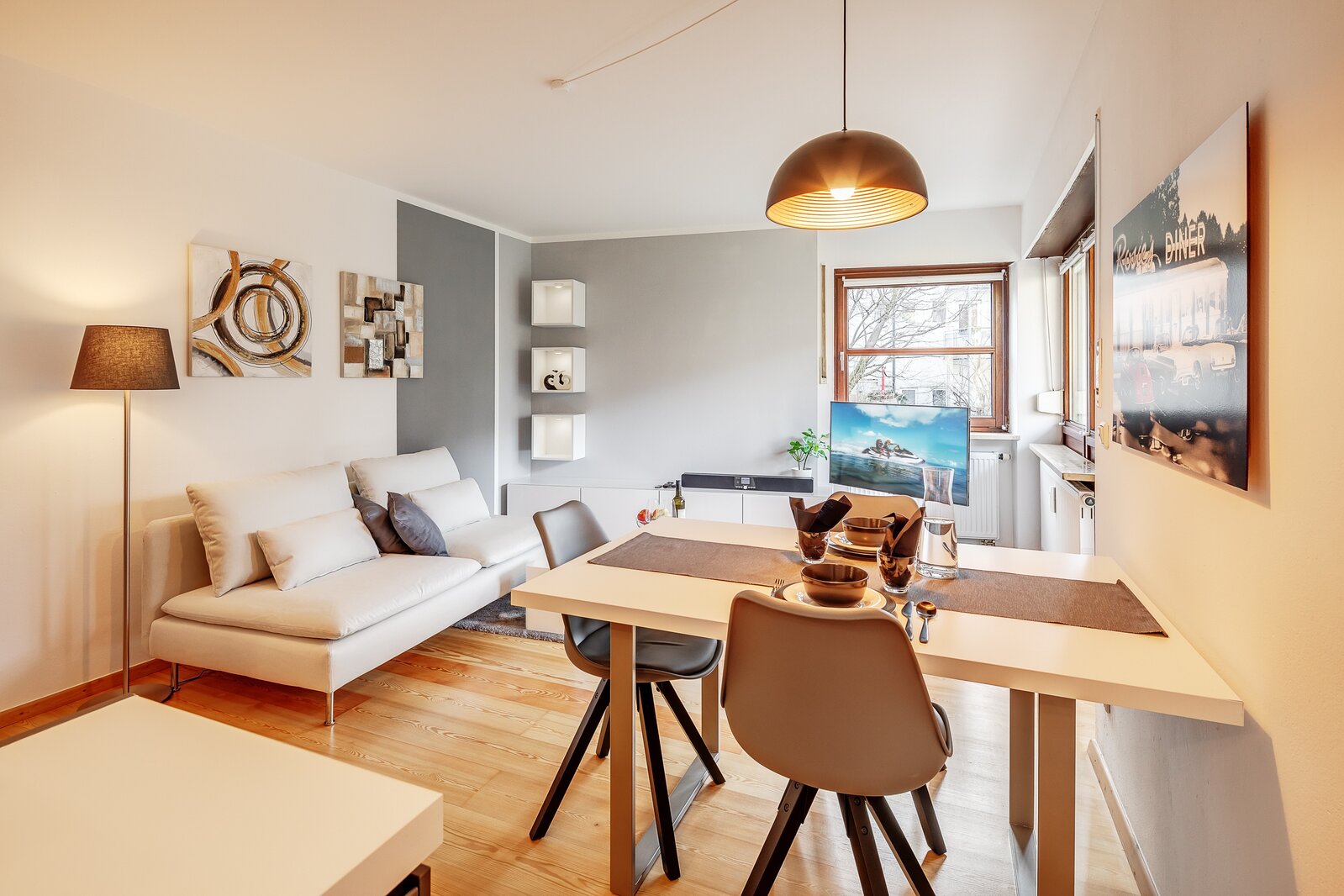Modern and bright maisonette apartment for rent - Photo 1