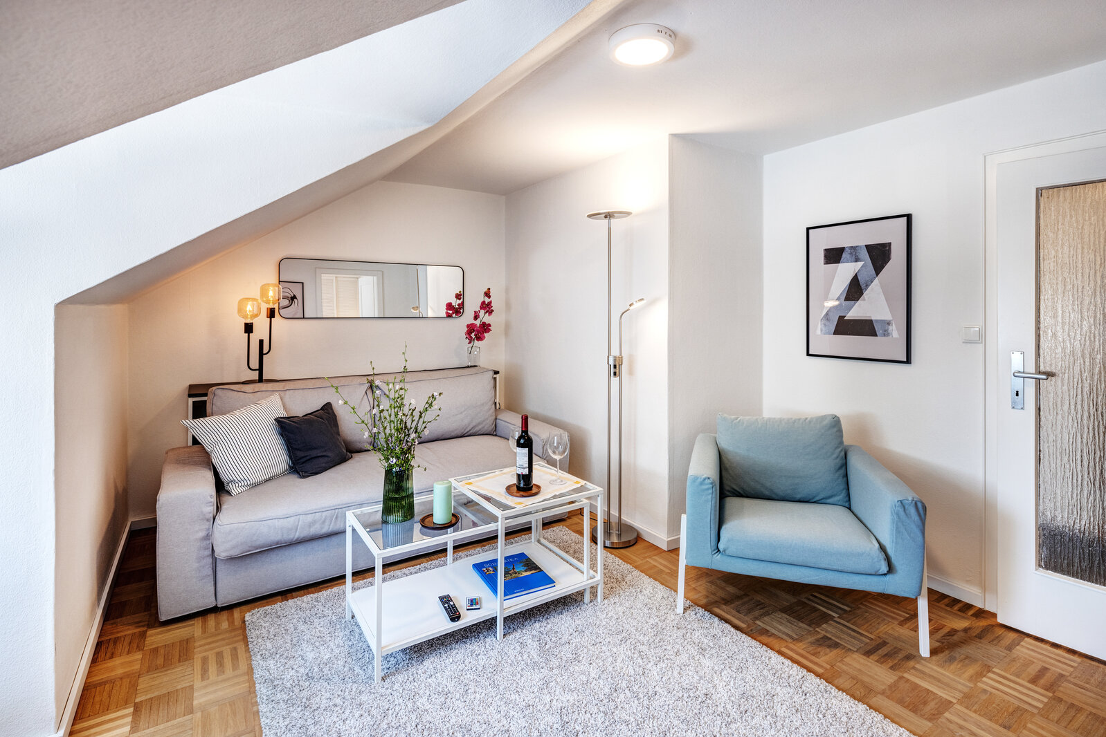 First occupancy - newly furnished 2-room apartment - Photo 1