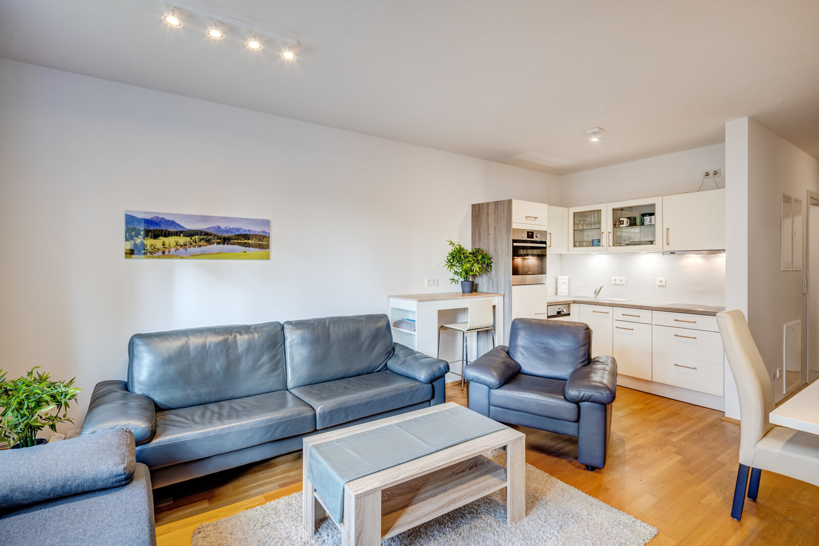 Modern 2-room apartment with loggia for rent - Foto 4