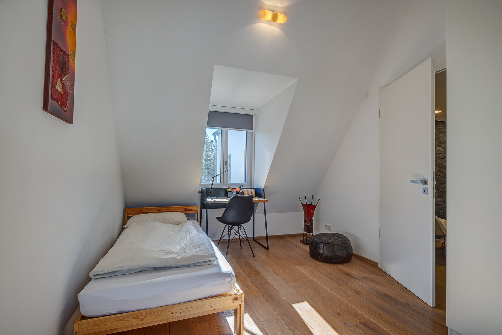 Luxurious semi-detached house near subway and suburban train - Photo 4