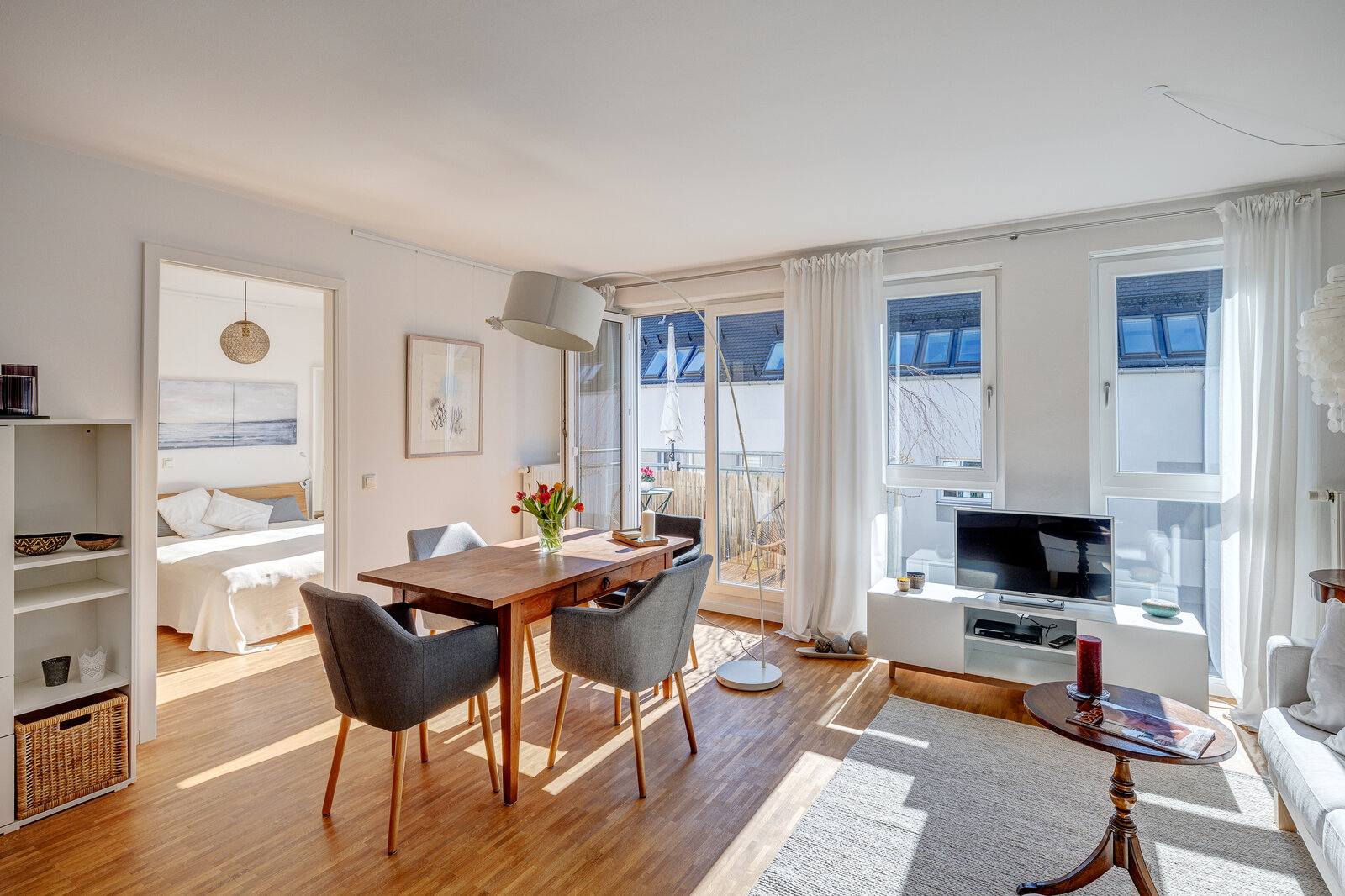 Bright furnished 2-room apartment with balcony for rent - Foto 1