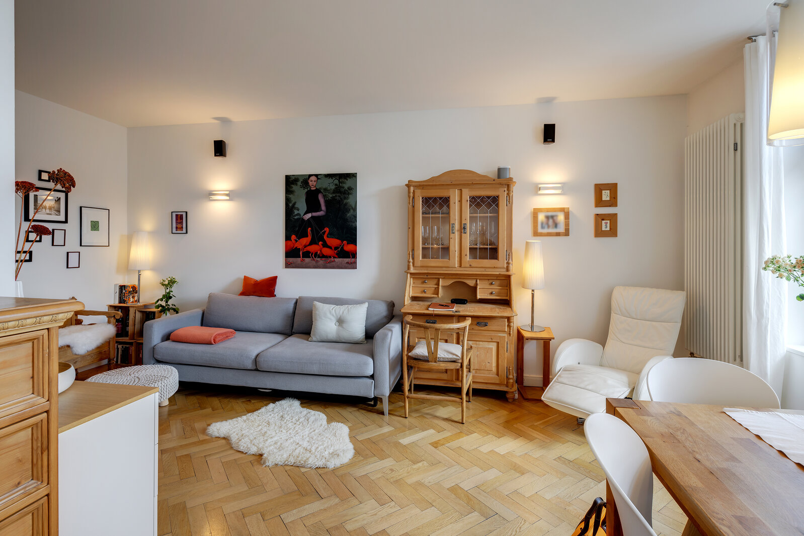Beautiful period apartment for rent at Dreimühlenviertel - Photo 1