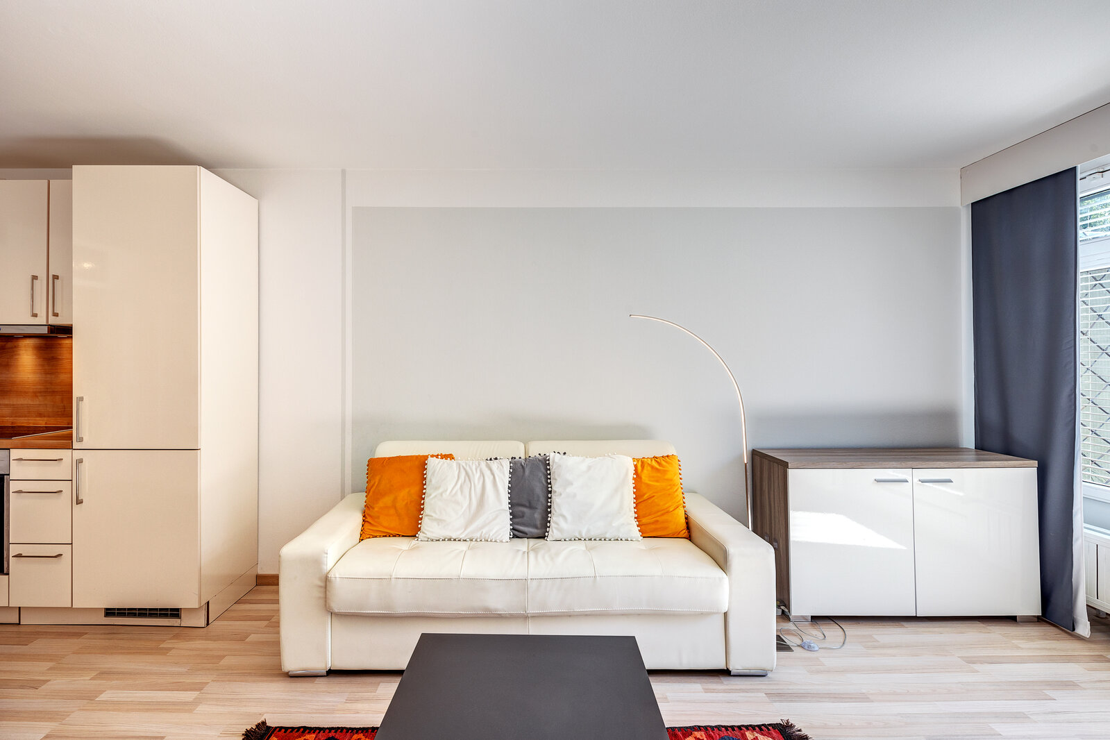 Furnished apartment with large balcony for rent - Photo 3