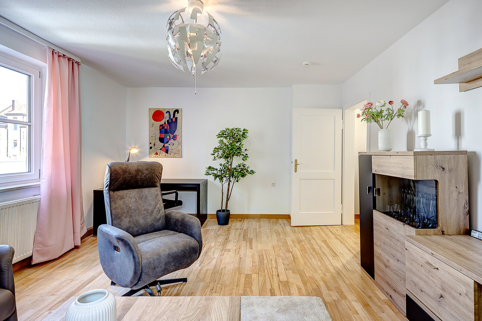 Nice 2-room apartment near Rotkreuzplatz for rent - Foto 4