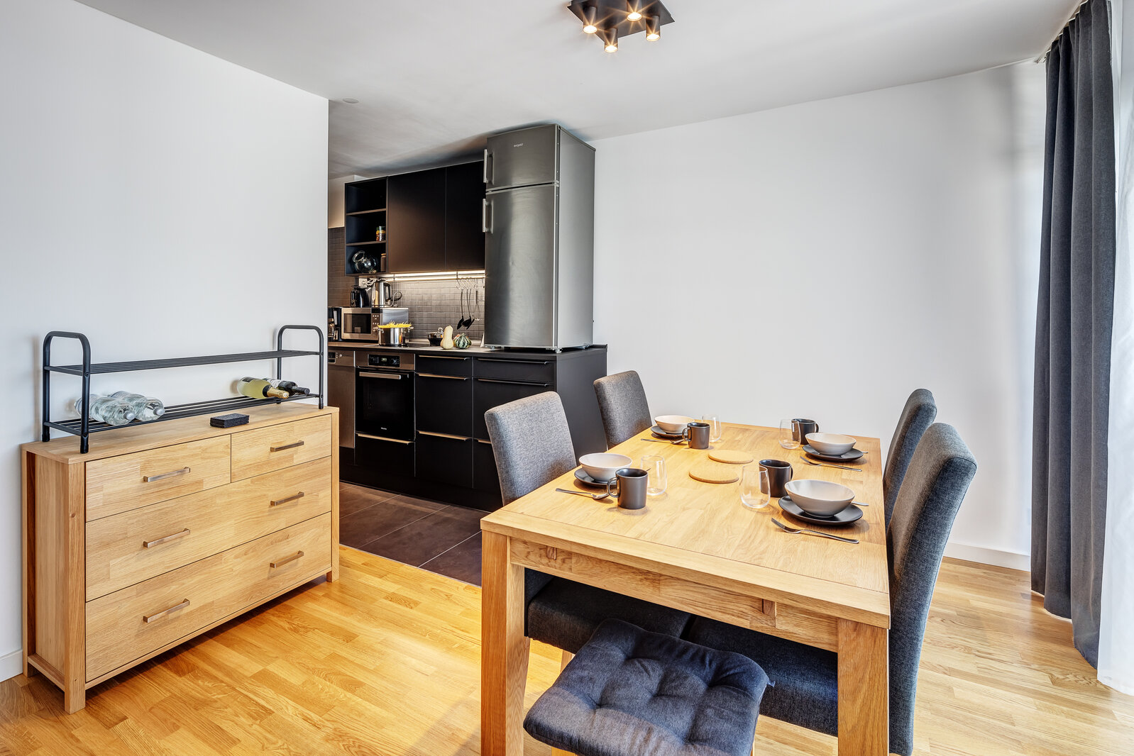 Charming and modern maisonette penthouse for rent - Photo 3