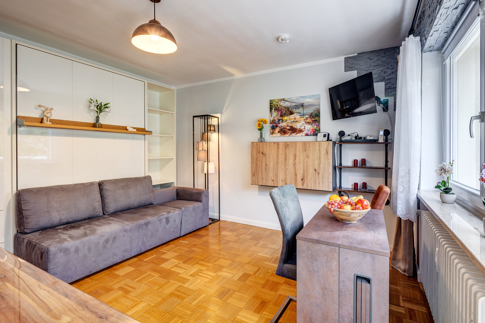 Apartment for rent with smart furniture - Photo 1