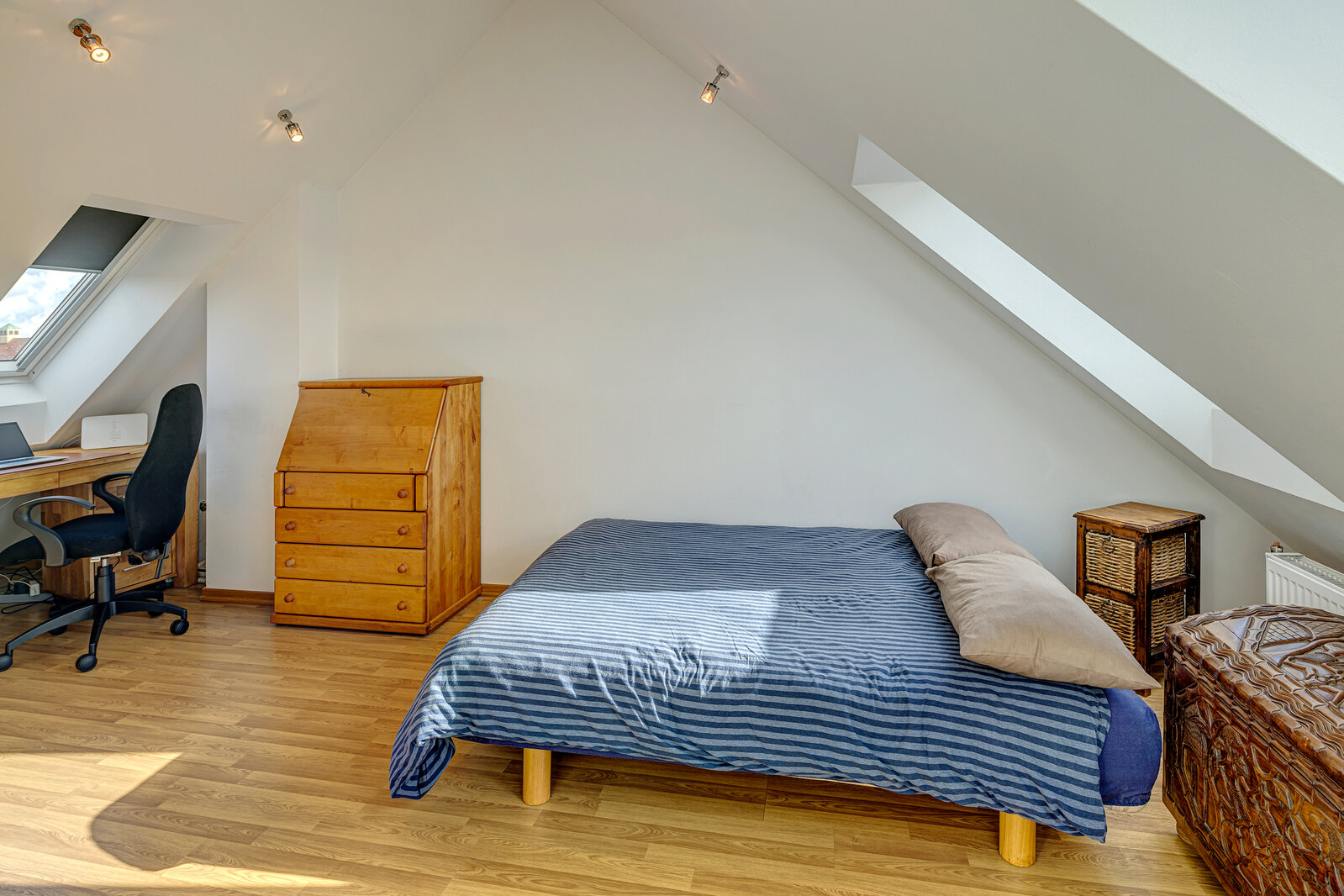Maisonette apartment with balcony and roof terrace - Photo 4