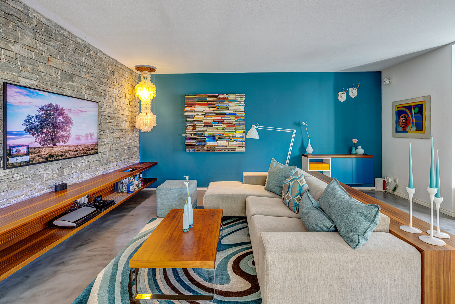 Quiet apartment with loft character and balcony for rent - Photo 2