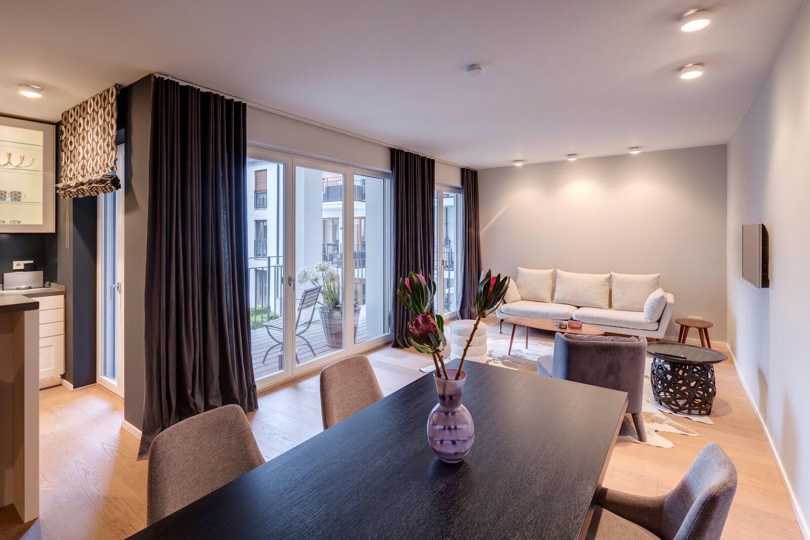 Augustenhöfe – Exclusive furnished apartment for rent - Photo 4