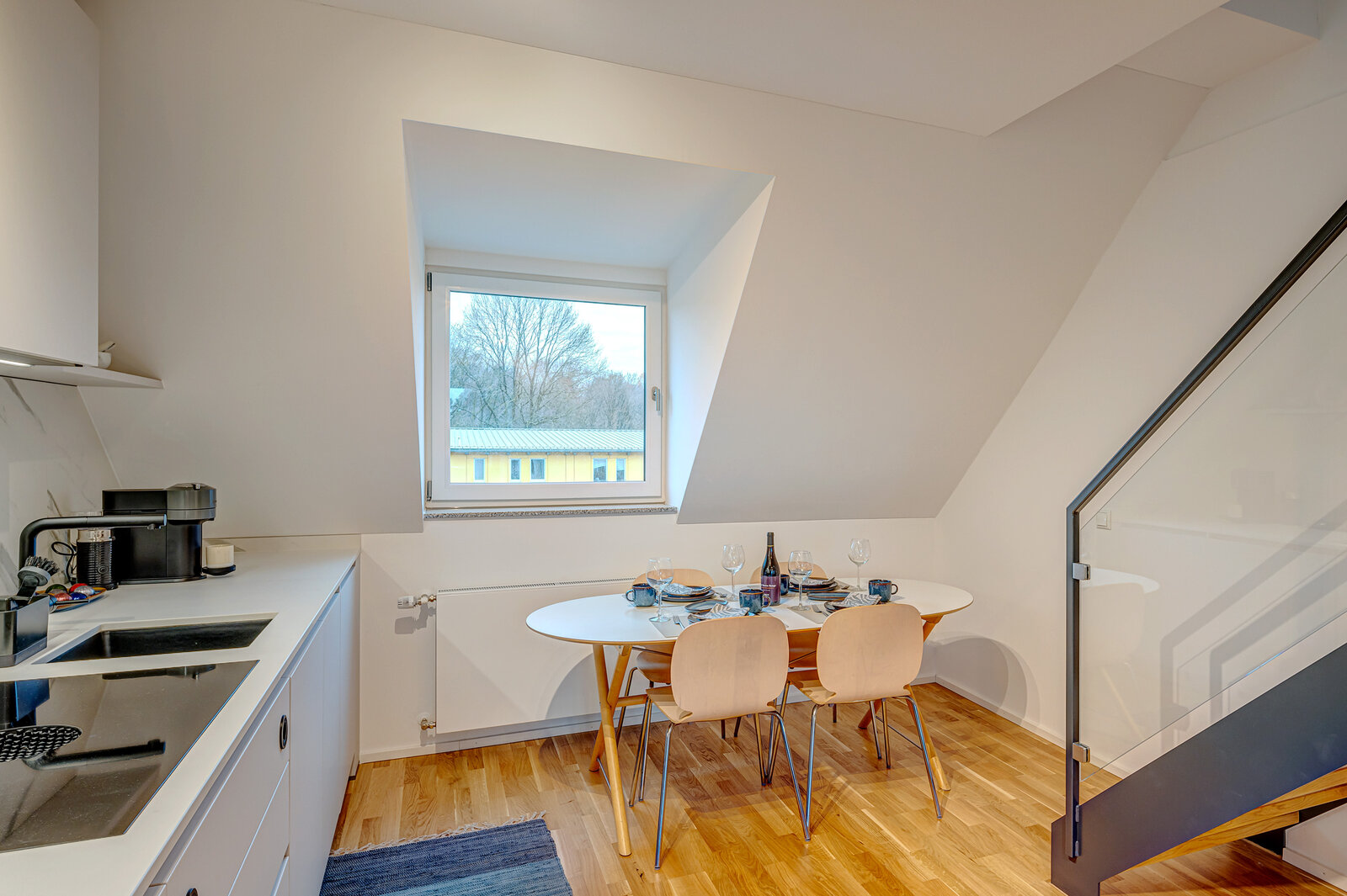 Stunning maisonette apartment with modern kitchen - Photo 5