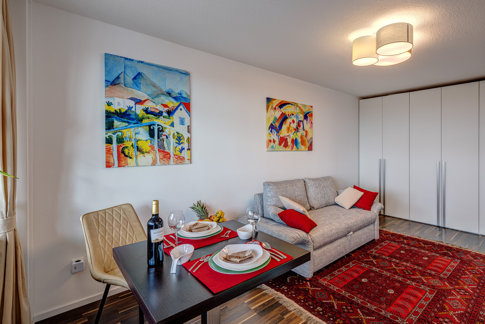 Beautiful bright 1-room apartment with panoramic view - Photo 2
