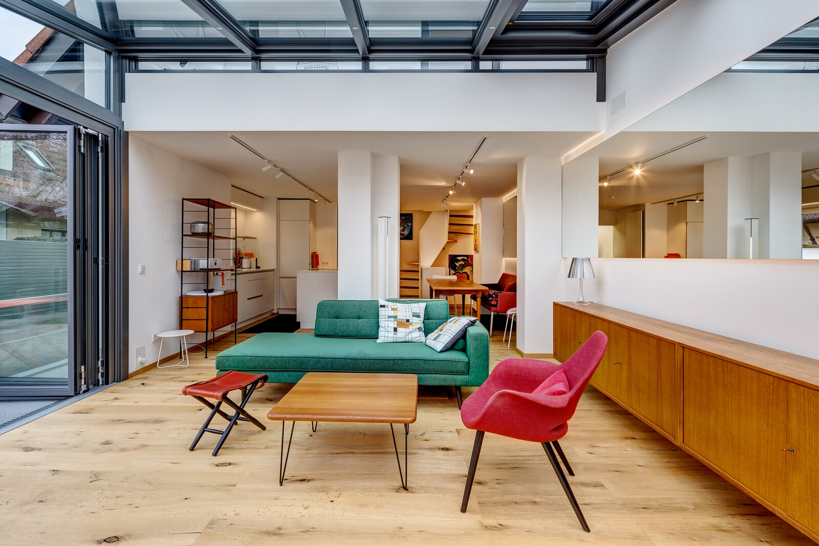 First occupancy: house with special architecture - Photo 4