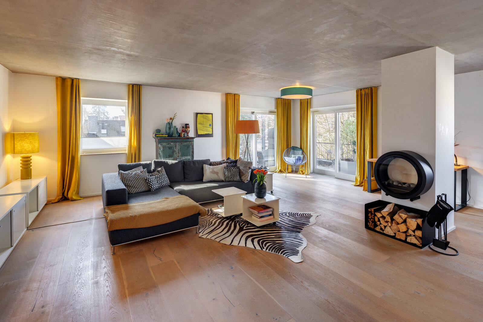 Exclusive 4-room penthouse for rent in Solln - Photo 2