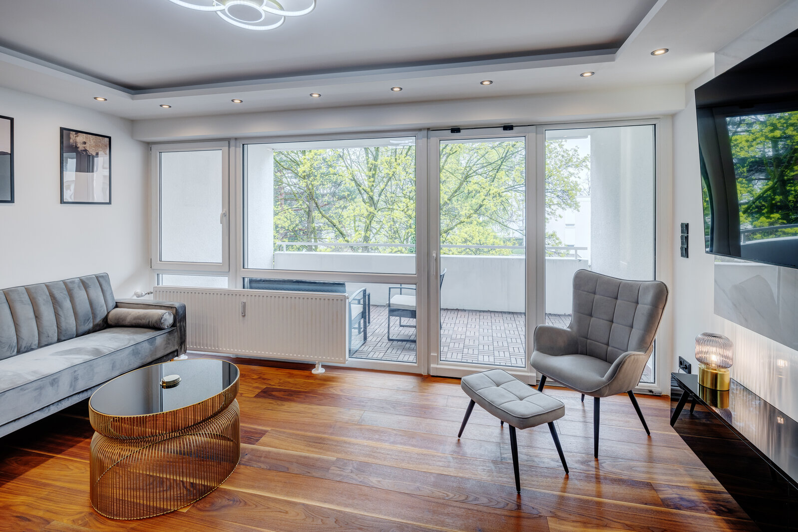 Luxurious 4-room apartment at the Nymphenburg Castle Park - Photo 2