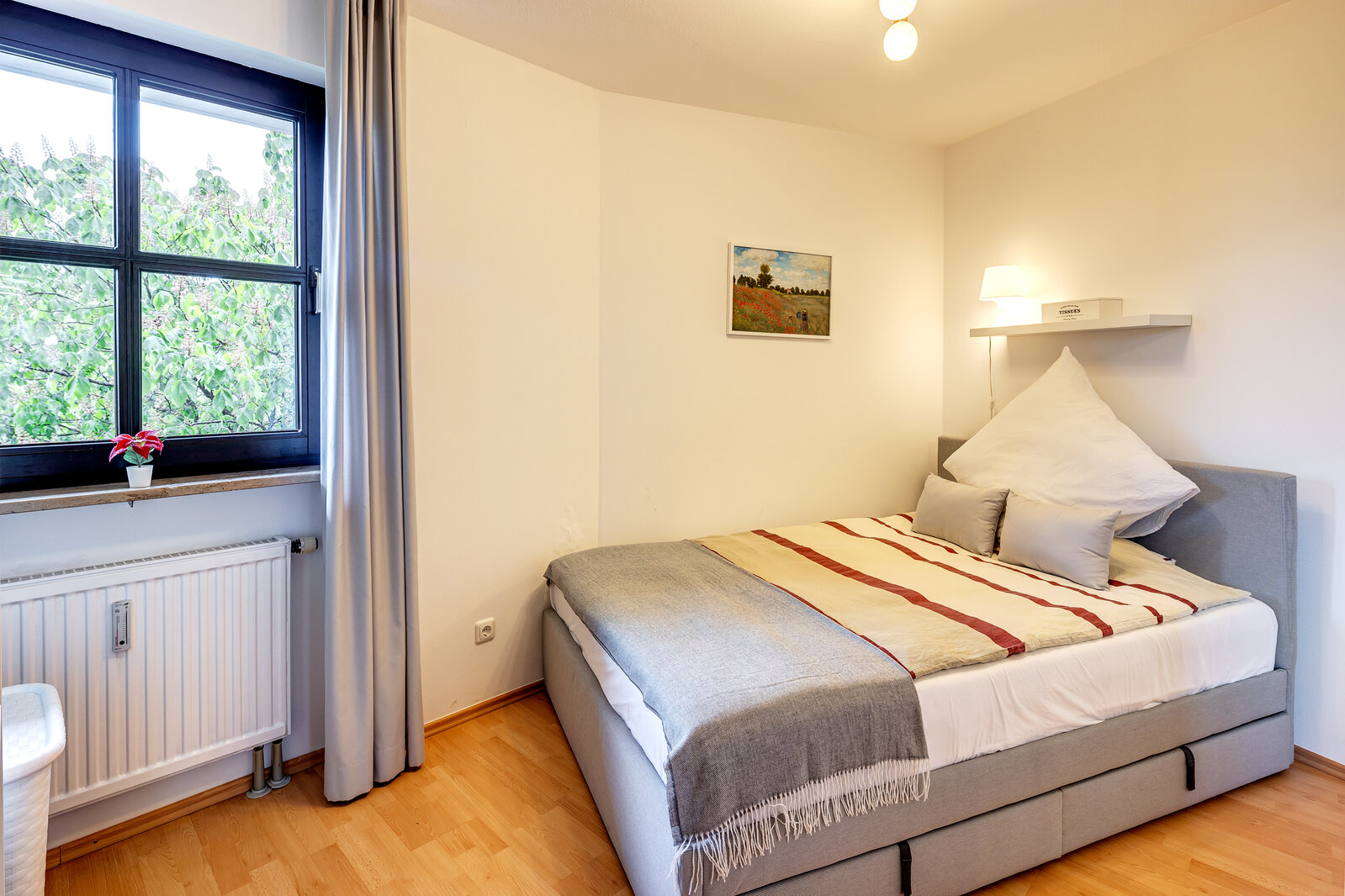 Altperlach: sunny 2-room apartment with loggia for rent - Photo 5