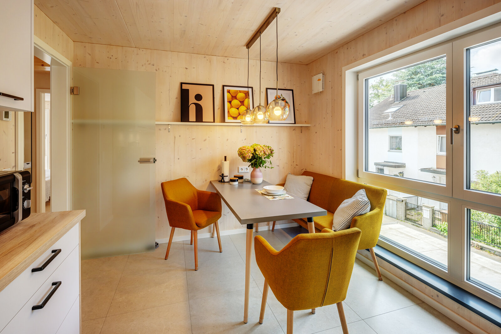 Unique apartment with wooden elements - Foto 3