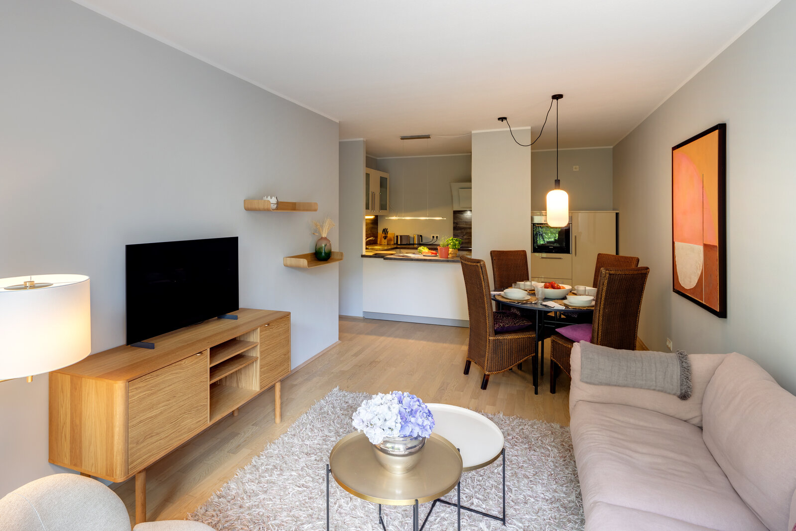 Bright and friendly ground floor apartment for rent - Photo 3